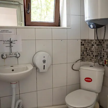 Campingplads - - електрон универс *