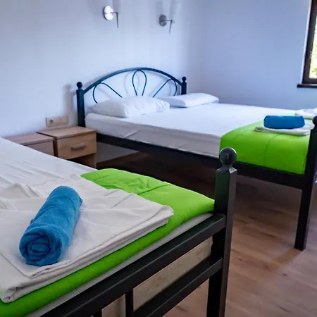 - - електрон универс