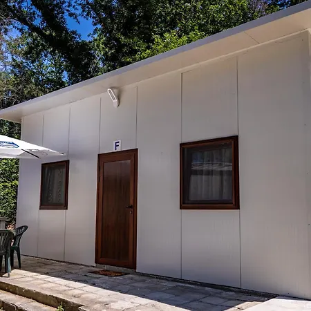 - - електрон универс Campingplads