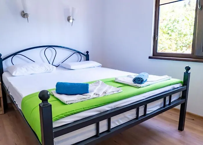 Къмпинг - - електрон универс